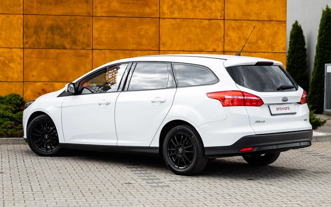 Ford Focus cena 33900 przebieg: 146000, rok produkcji 2015 z Radom małe 742